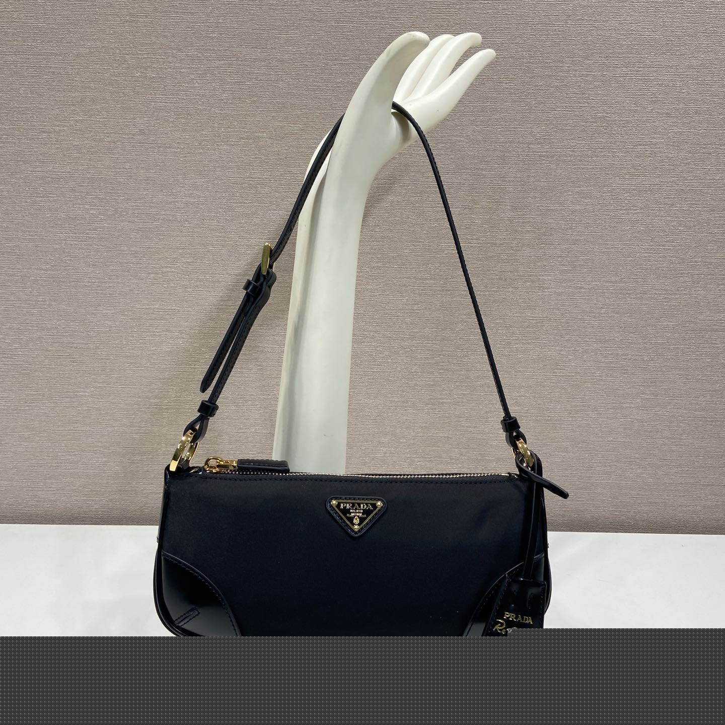Pra*a top handle bags